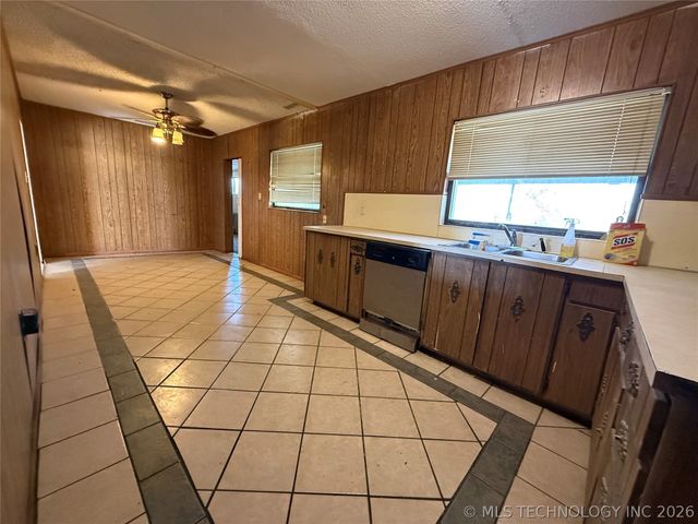 45 15th NW, Ardmore, OK 73401