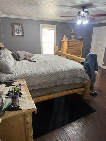 321 Bellview Rd, Waverly, TN 37185