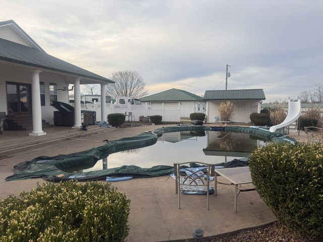 321 Bellview Rd, Waverly, TN 37185