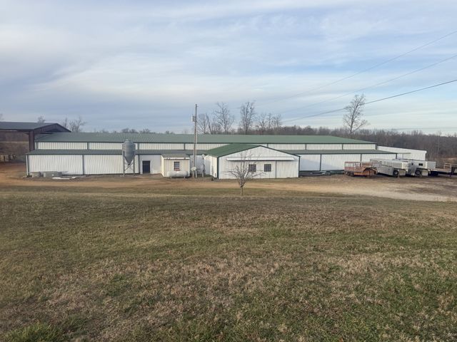 321 Bellview Rd, Waverly, TN 37185