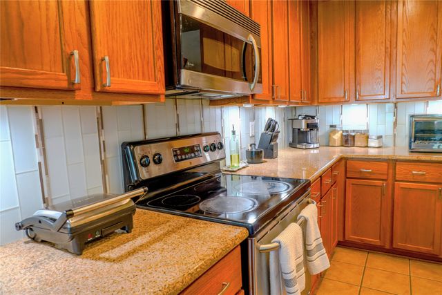 12509 Summerwood Drive, Fort Worth, TX 76028