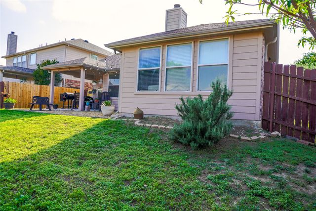 12509 Summerwood Drive, Fort Worth, TX 76028