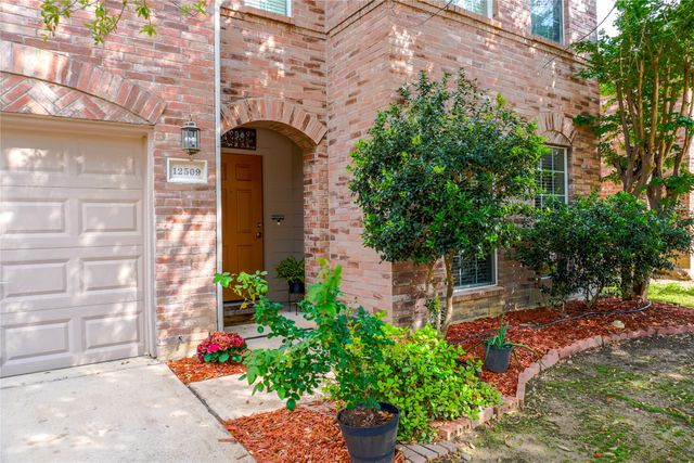 12509 Summerwood Drive, Fort Worth, TX 76028
