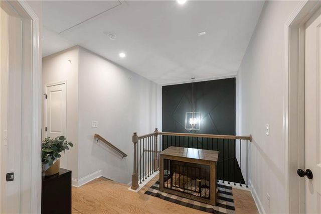 517 Garvin Drive, Woodstock, GA 30189