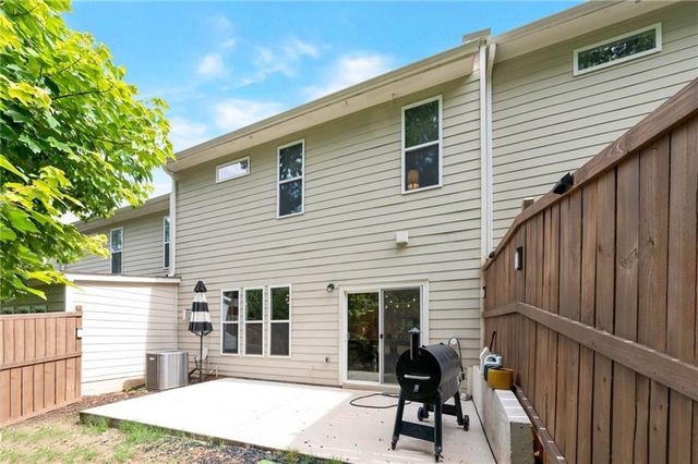 517 Garvin Drive, Woodstock, GA 30189