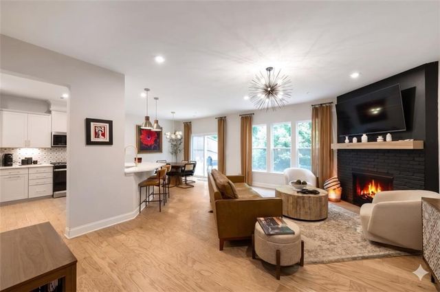 517 Garvin Drive, Woodstock, GA 30189