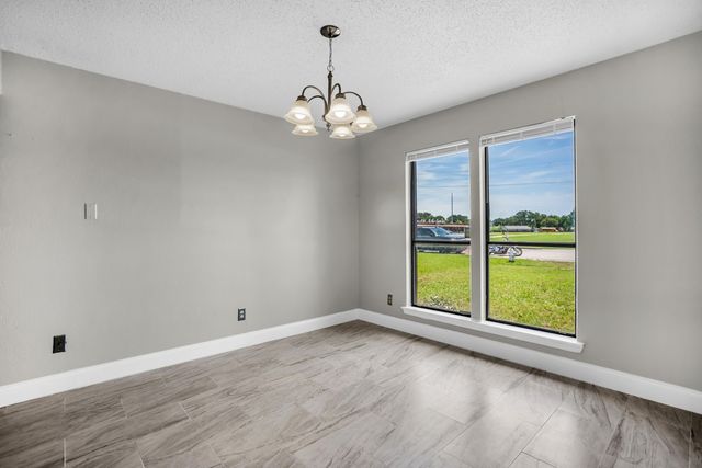 1125 Pleasant Valley Road, Garland, TX 75040