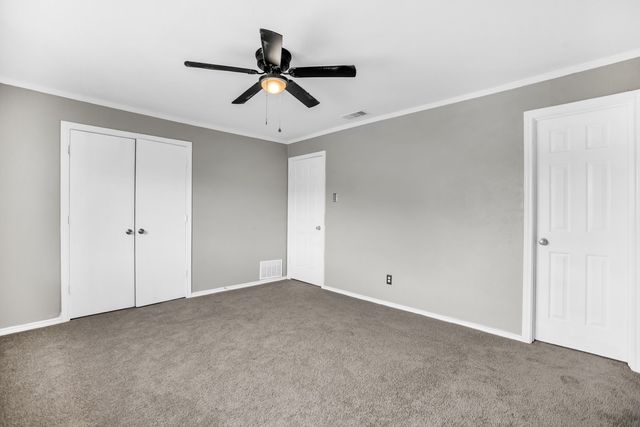 1125 Pleasant Valley Road, Garland, TX 75040
