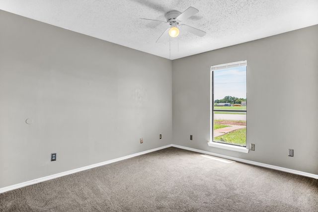 1125 Pleasant Valley Road, Garland, TX 75040