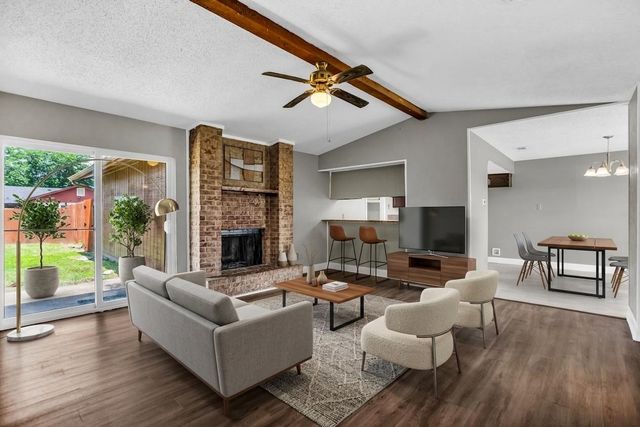 1125 Pleasant Valley Road, Garland, TX 75040