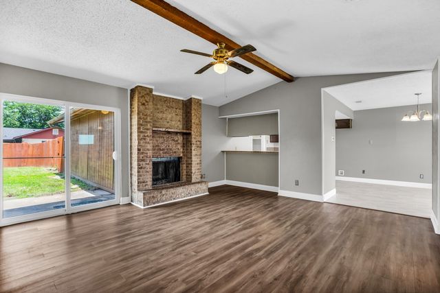 1125 Pleasant Valley Road, Garland, TX 75040