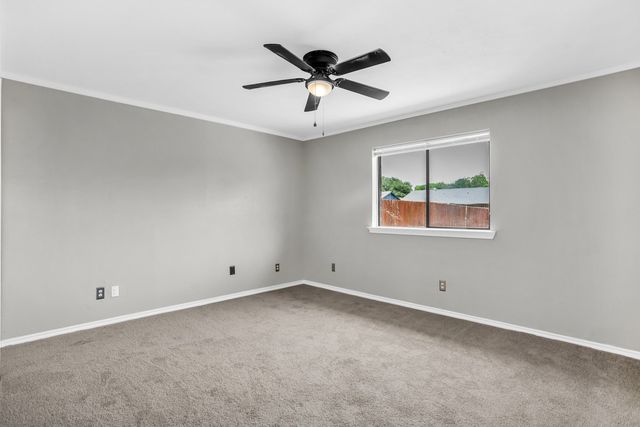 1125 Pleasant Valley Road, Garland, TX 75040