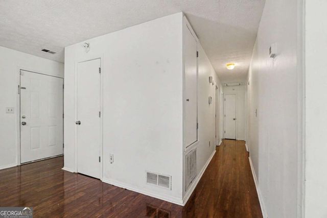 1870 Taffeta Cove, Lithonia, GA 30058