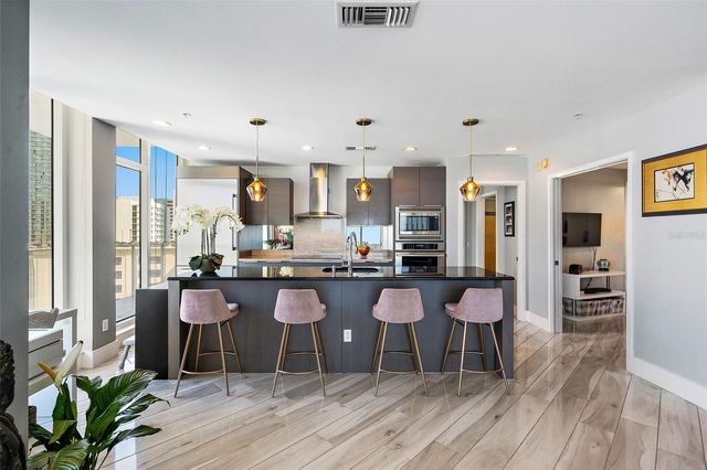 175 1ST STREET S 1103, St Petersburg, FL 33701