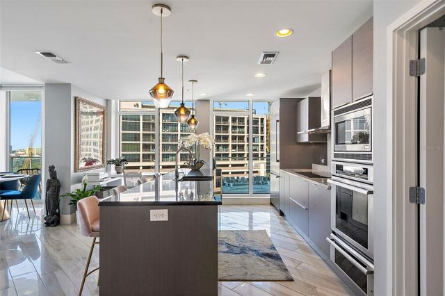 175 1ST STREET S 1103, St Petersburg, FL 33701