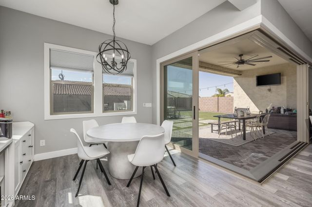 10709 E THORNTON Avenue, Mesa, AZ 85212