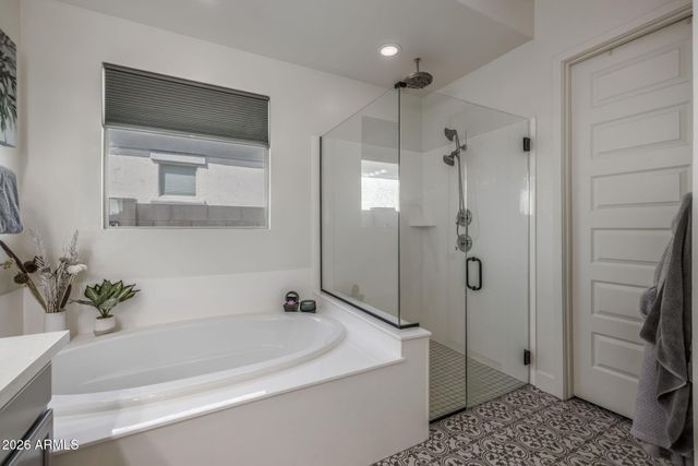 10709 E THORNTON Avenue, Mesa, AZ 85212