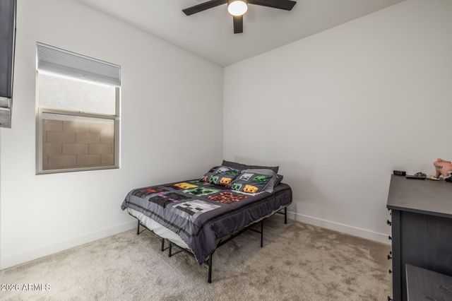 10709 E THORNTON Avenue, Mesa, AZ 85212