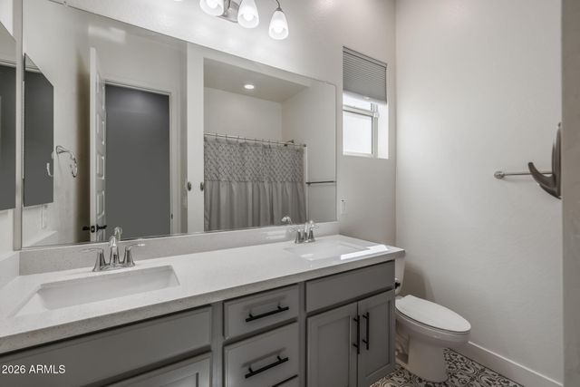 10709 E THORNTON Avenue, Mesa, AZ 85212