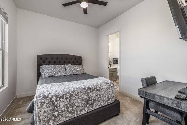 10709 E THORNTON Avenue, Mesa, AZ 85212