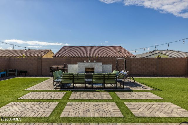 10709 E THORNTON Avenue, Mesa, AZ 85212