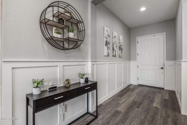 10709 E THORNTON Avenue, Mesa, AZ 85212