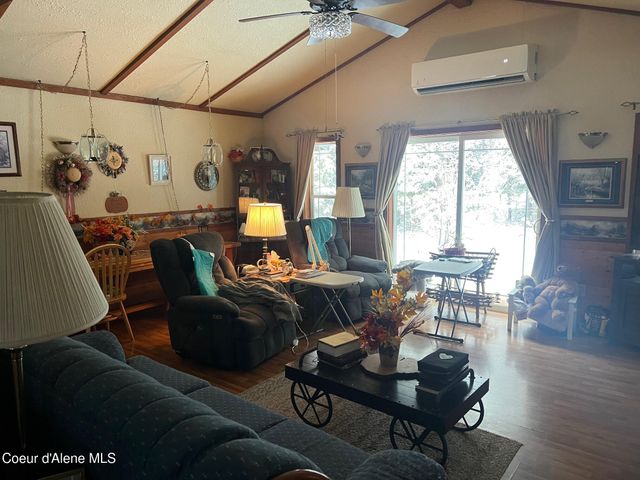 511 Rocky Mountain Ranch Rd, Spirit Lake, ID 83869