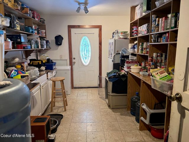 511 Rocky Mountain Ranch Rd, Spirit Lake, ID 83869