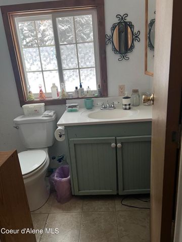 511 Rocky Mountain Ranch Rd, Spirit Lake, ID 83869