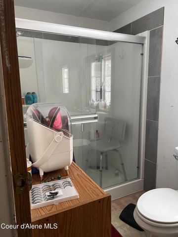 511 Rocky Mountain Ranch Rd, Spirit Lake, ID 83869