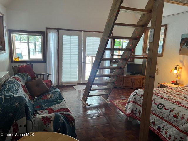 511 Rocky Mountain Ranch Rd, Spirit Lake, ID 83869