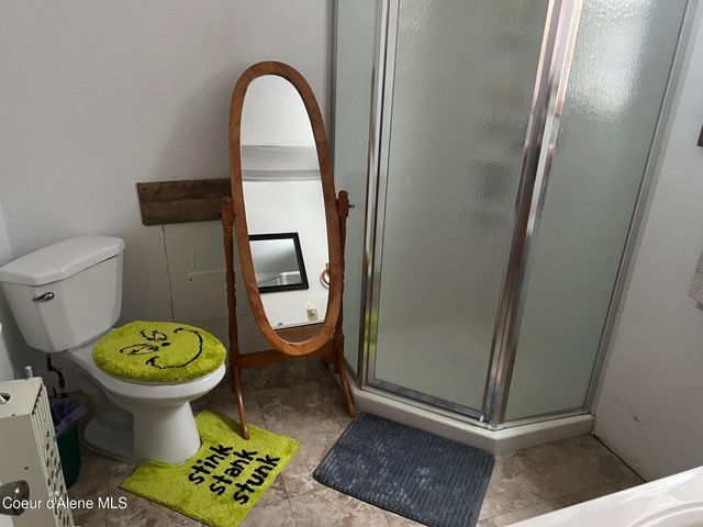 511 Rocky Mountain Ranch Rd, Spirit Lake, ID 83869