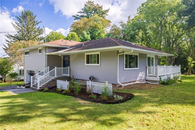 166 Moseley Road, Perinton, NY 14450