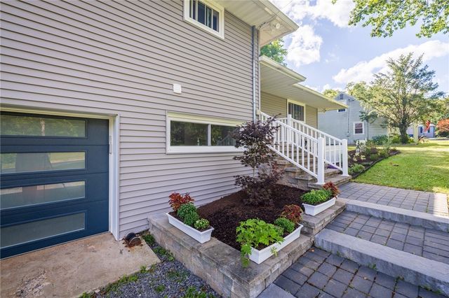 166 Moseley Road, Perinton, NY 14450