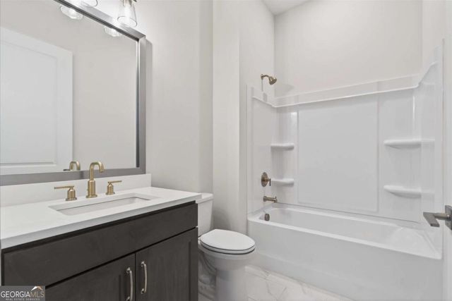 400 Vinca Circle NW, Kennesaw, GA 30144