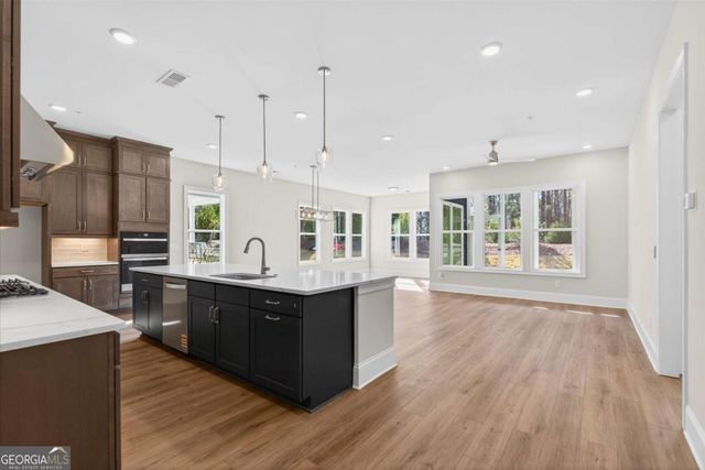 400 Vinca Circle NW, Kennesaw, GA 30144