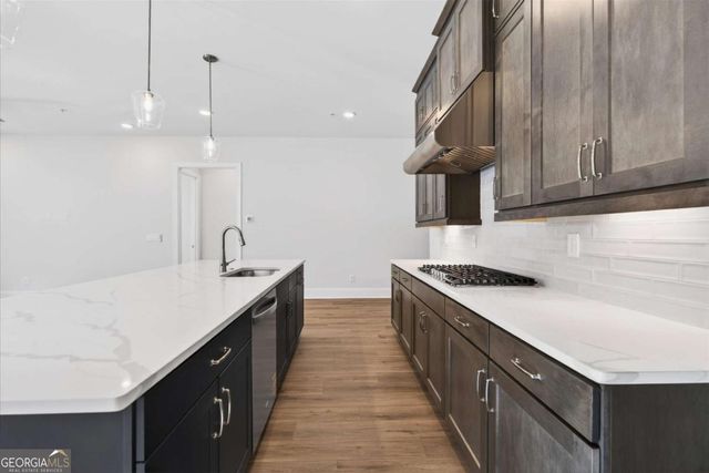 400 Vinca Circle NW, Kennesaw, GA 30144