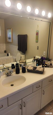 3116 Turning Mill Drive, Springfield, IL 62704
