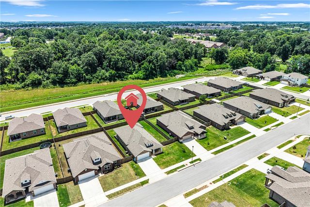 1521 Ari Avenue, Centerton, AR 72719