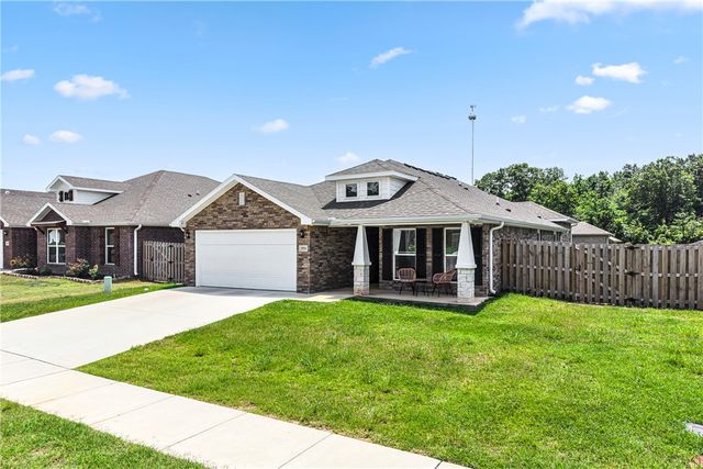 1521 Ari Avenue, Centerton, AR 72719