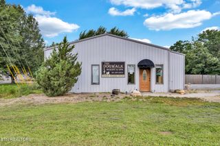 3269 Peavine Rd, Crossville, TN 38571
