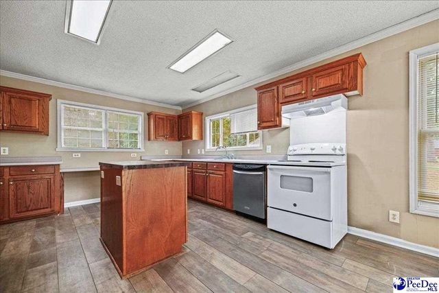 3016 Greystone Cir, Florence, SC 29501