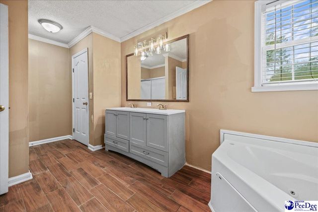 3016 Greystone Cir, Florence, SC 29501