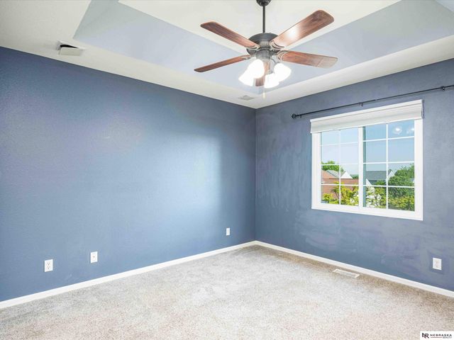 16122 Birch Avenue, Omaha, NE 68136