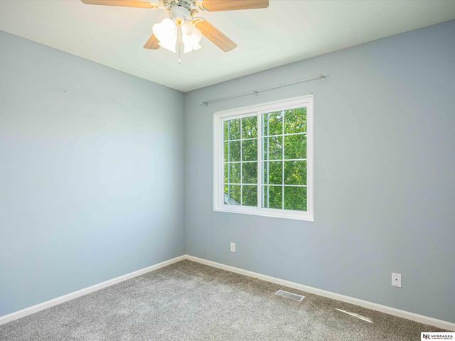 16122 Birch Avenue, Omaha, NE 68136