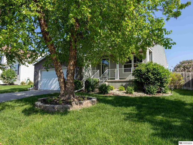 16122 Birch Avenue, Omaha, NE 68136