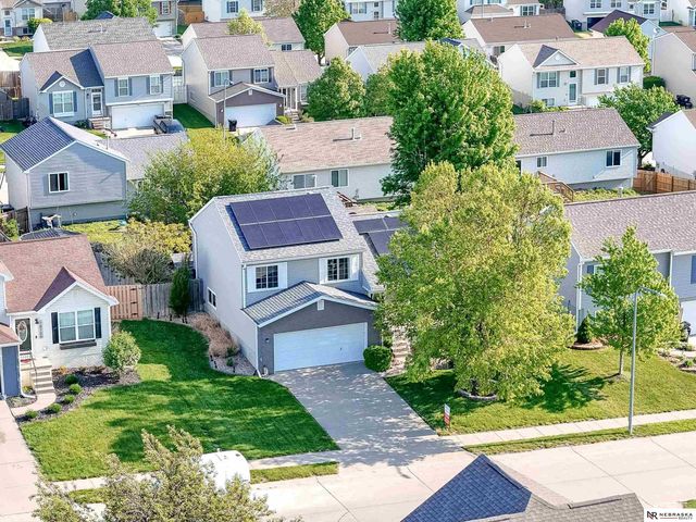 16122 Birch Avenue, Omaha, NE 68136