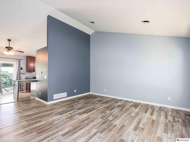 16122 Birch Avenue, Omaha, NE 68136