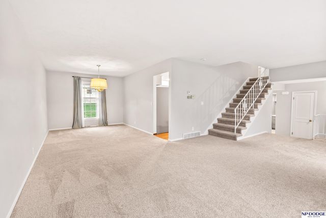 1634 Holling Drive, Omaha, NE 68144