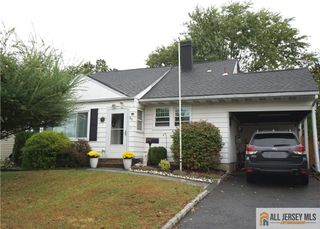 80 McKinley Avenue, Colonia, NJ 07067